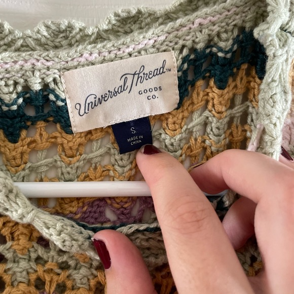 Striped Crochet Top - Picture 3 of 3